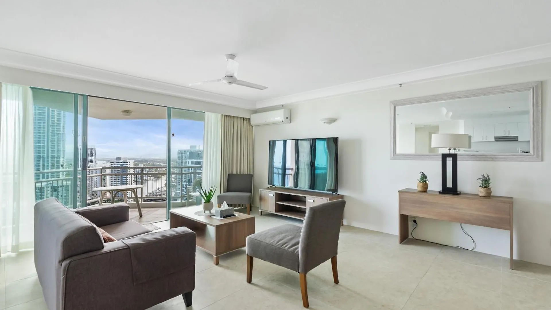 Crown Towers 2 Bedroom Ocean View Apartment Surfers Paradise Gold Coast